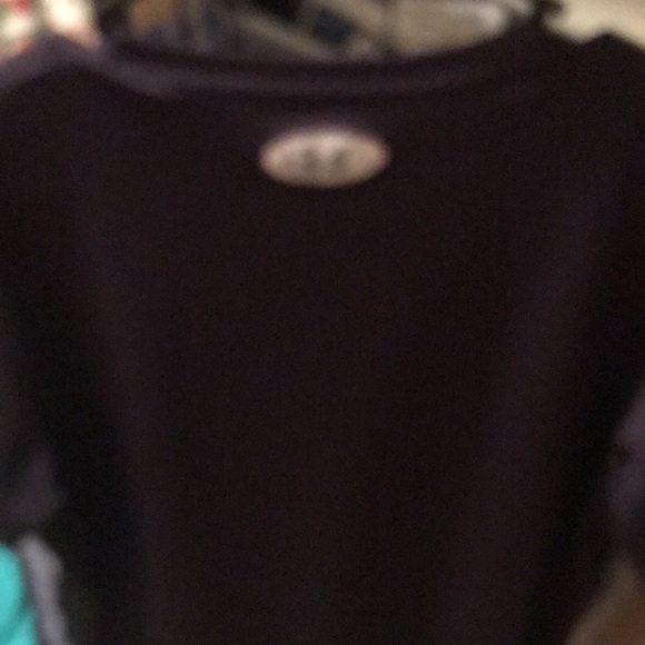 Wake Forest Medium under armour shirt - Picture 4 of 4